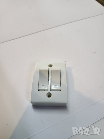 Малък Двоен ключ за осветление - 6А - външен монтаж 