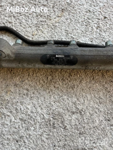 Горивна рейка bosch Хонда ЦРВ 2 Honda CR-V, снимка 2 - Части - 50732010