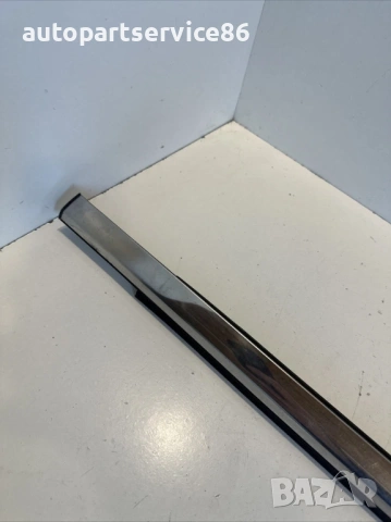 Предна лява лайсна за Jeep Grand Cherokee (2012), снимка 3 - Части - 53508851