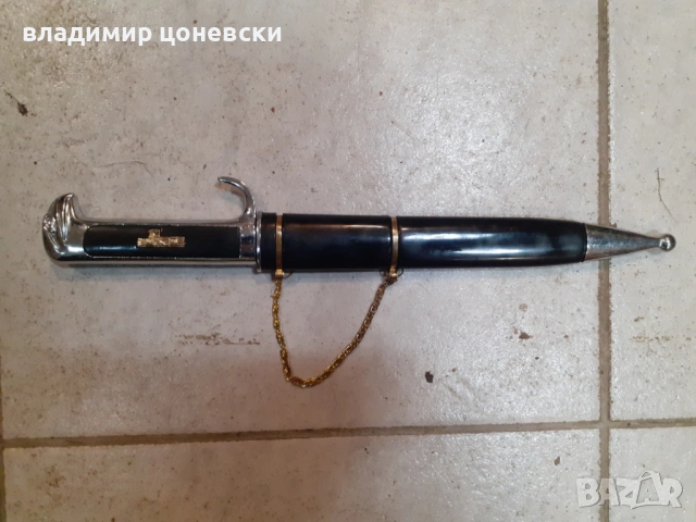 Красив кортик,кама,кинжал,нож