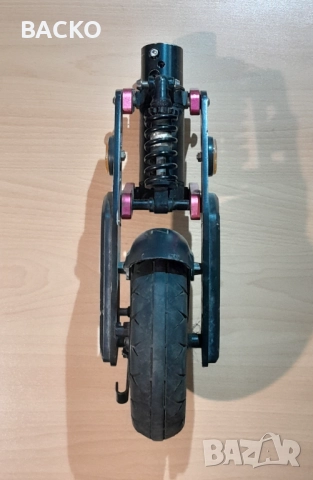 Предница със амортисьор за тротинетка