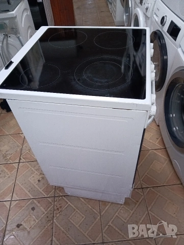 Свободно стояща печка с керамичен плот Voss с две години гаранция!, снимка 4 - Печки, фурни - 53570954