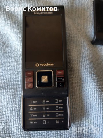 Продавам много запазен и функциониращ моб. телефон  Sony Ericsson C905