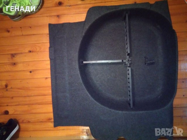 Кора за багажник на bmw e 61 комби