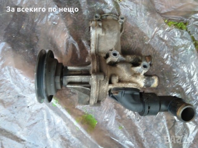 Водна помпа за Голф 3 GTI , снимка 2 - Части - 28829263