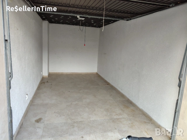 Отдава се под наем надземен гараж в кв Кръстова вада , снимка 11 - Гаражи и паркоместа - 53401309