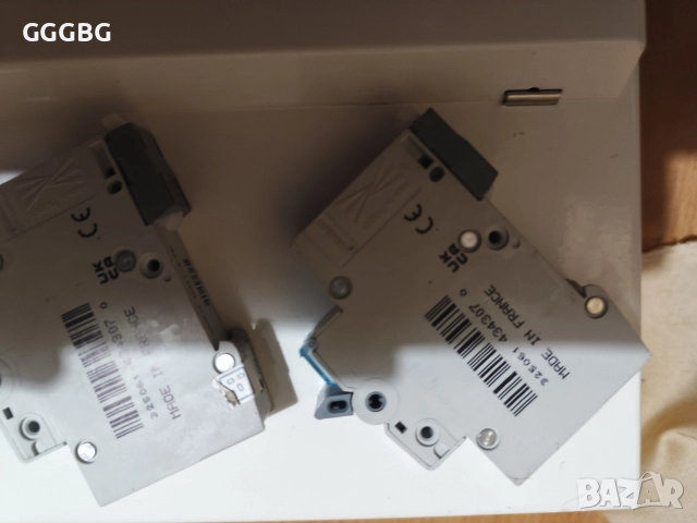 електрическо табло+предпазители, снимка 2 - Друга електроника - 52596380