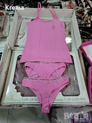 Дамски комплект Виктория сикретс от 3 части 