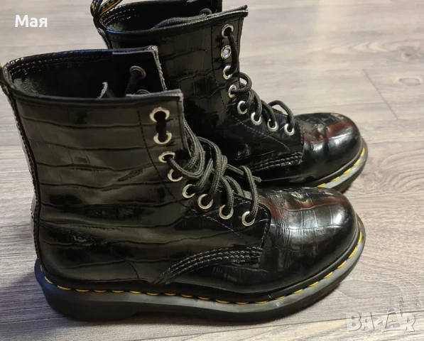 Dr. Martens 1460 W