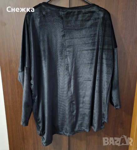 Дамска черна плюшена блуза, снимка 2 - Блузи с дълъг ръкав и пуловери - 38182949
