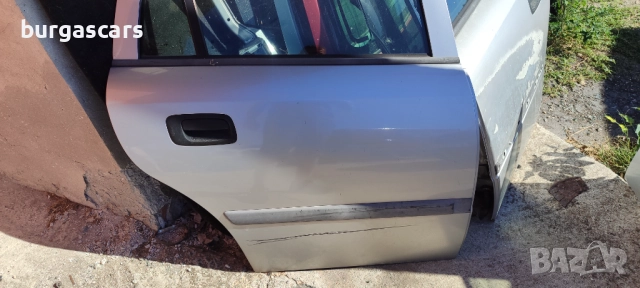 Врати предни задни лява дясна Opel Astra G комби - 100лв, снимка 4 - Части - 51809380
