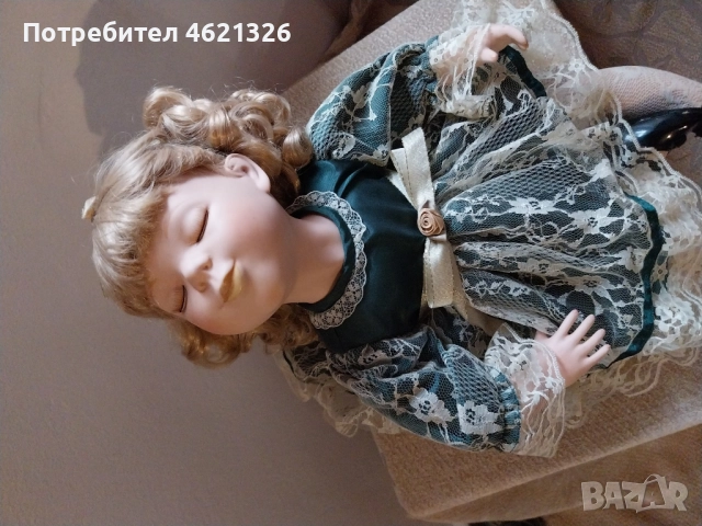 Колекционерска порцеланова кукла Hamilton Collection лимитирана серия, снимка 6 - Декорация за дома - 52056500