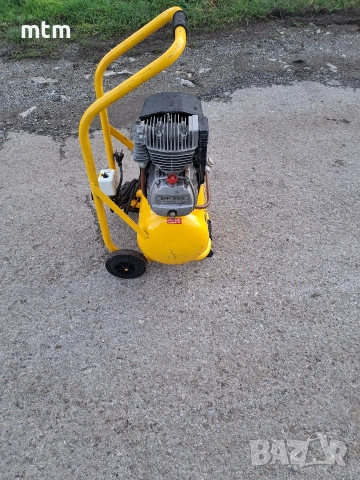 компресор за въздух , снимка 2 - Компресори - 52745462