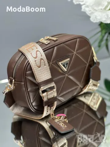 Висок клас дамски чанти Guess, снимка 7 - Чанти - 48957436
