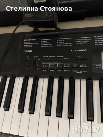 Продава се, снимка 2 - Синтезатори - 52776564