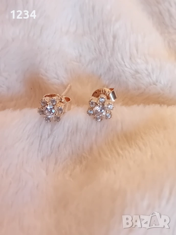 Нови златни обеци с цирконий