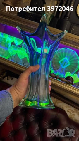 Ваза MURANO - УРАНОВО СТЪКЛО , снимка 3 - Антикварни и старинни предмети - 51310157