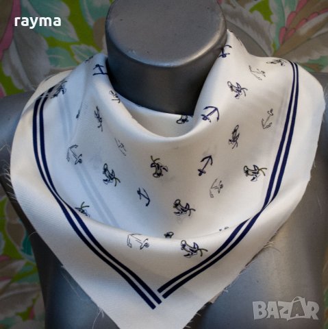 Италиански плат GUESS Marciano. 100% естествена бубена коприна, снимка 5 - Шалове - 28074477