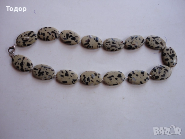 Невероятно колие гердан естествени камъни далматински яспис, снимка 5 - Колиета, медальони, синджири - 52855268