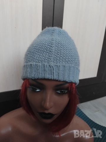 Висококачествена Италианска Вълнена Дамска Шапка, снимка 5 - Шапки - 52725057