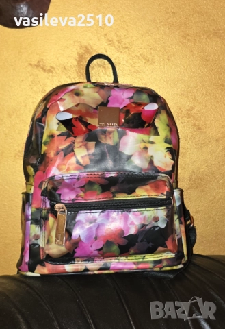 Ted Baker оригинална дамска раница , снимка 2 - Раници - 52559036