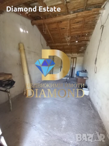 Двуетажна вила в село Средец, общ. Опан, снимка 13 - Вили - 51247572