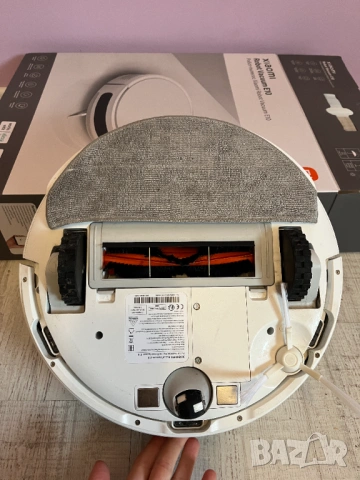 Xiaomi Robot Vacuum E10 с ГАРАНЦИЯ и резервни части!, снимка 2 - Прахосмукачки - 53348228