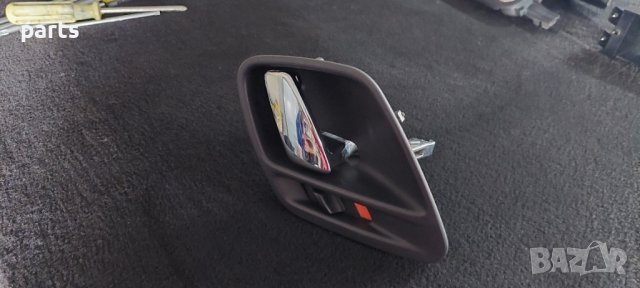 Предна Дясна Вътрешна Дръжка Гранд Чероки - Jeep Grand Cherokee - 5FX72TRM N