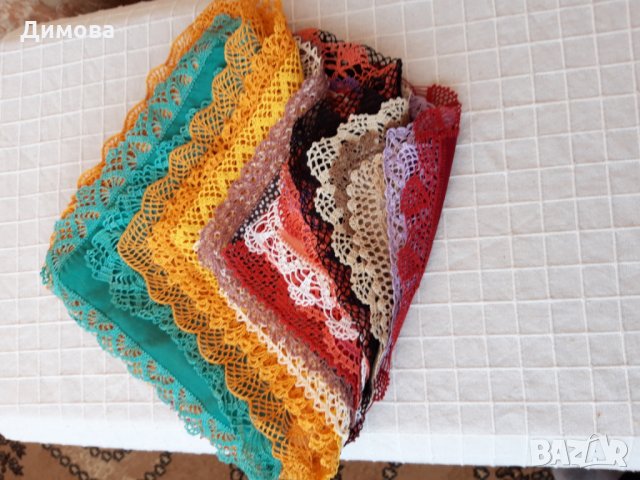 Продавам копринени кърпички в края изплетени на една кука. , снимка 3 - Други ценни предмети - 33439383