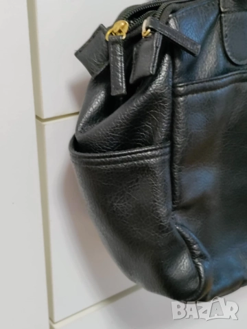 Черна дамска чанта, снимка 3 - Чанти - 52054780