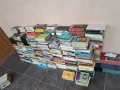 спешно продавам 600 книги от домашна библиотека , снимка 12