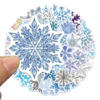 50 бр снежинка снежинки Коледни самозалепващи лепенки стикери за украса декор картонена торта др, снимка 4 - Други - 42995381