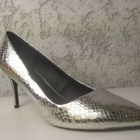 Дамски обувки на ток Reserved , снимка 1 - Дамски обувки на ток - 40800626