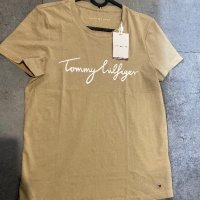 Tommy Hilfiger тениска, снимка 3 - Къси панталони и бермуди - 44116339