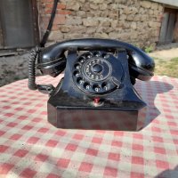 Стар телефон #14, снимка 1 - Антикварни и старинни предмети - 33664210