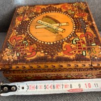 Българска дървена пирографирана етно кутия за цигари-3, снимка 2 - Антикварни и старинни предмети - 43996259