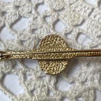 Красива метална брошка с порцеланова плочка от Англия, снимка 3 - Антикварни и старинни предмети - 43187166