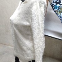 Дамско пухкаво пуловерче, М/L, снимка 5 - Блузи с дълъг ръкав и пуловери - 42951001