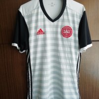 Denmark Adidas оригинална тениска футболна фланелка Дания Национален Отбор размер S, снимка 1 - Тениски - 37571159