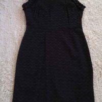 Черна официална рокля с къдри на раменете, снимка 1 - Рокли - 37751488
