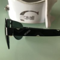 Слънчеви очила “Just Cavalli” и Guess, снимка 7 - Слънчеви и диоптрични очила - 33039966