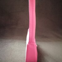Текстилна малка дамска чанта за рамо в розов цвят, снимка 4 - Чанти - 43734395