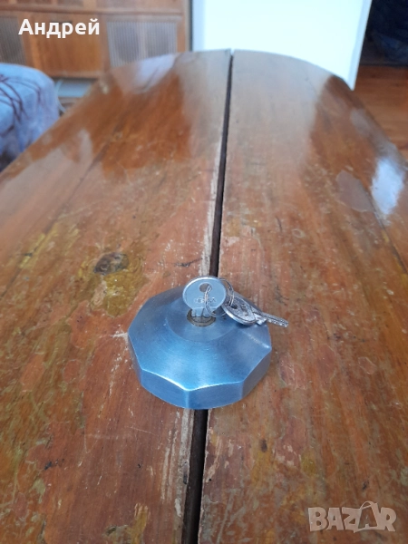 Стара капачка за резервоар #7, снимка 1