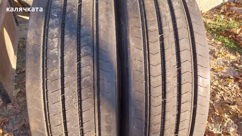 предни гуми камион , снимка 1