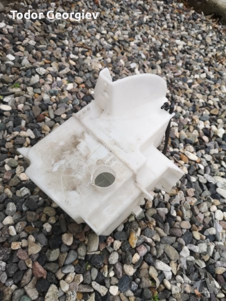 Казанче за чистачки subaru forester 2006 E13 010133 , снимка 1