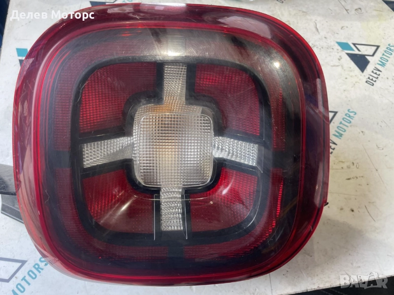 265503601R стоп десен от Dacia Duster 2, 1.5 DCI 116 кс., 4x4 двигател K9K874, 6 ск., 54 000 km, снимка 1