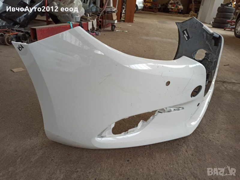 Броня предна оригинална mazda 3 след 2017г, снимка 1