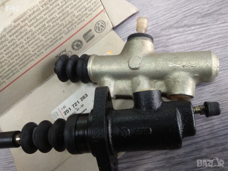 251721401А**NEU**VAG**T2*T3**Хидравлична помпа за съединителя**ГОРНА**08.1976-07.1992, снимка 1