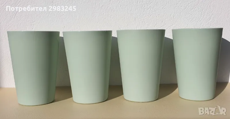 Комплект пластмасови чаши, снимка 1