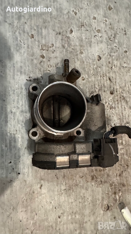 Дроселова Клапа за DR  1 2010 - F01R00Y002, снимка 1